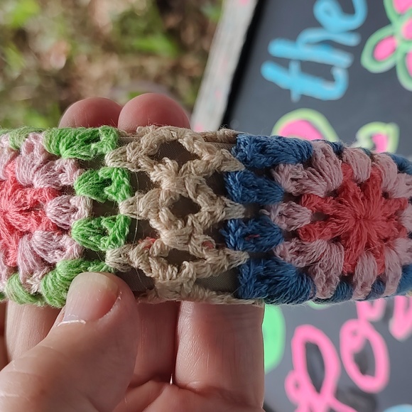 NWT granny square crocheted headband - Picture 3 of 5